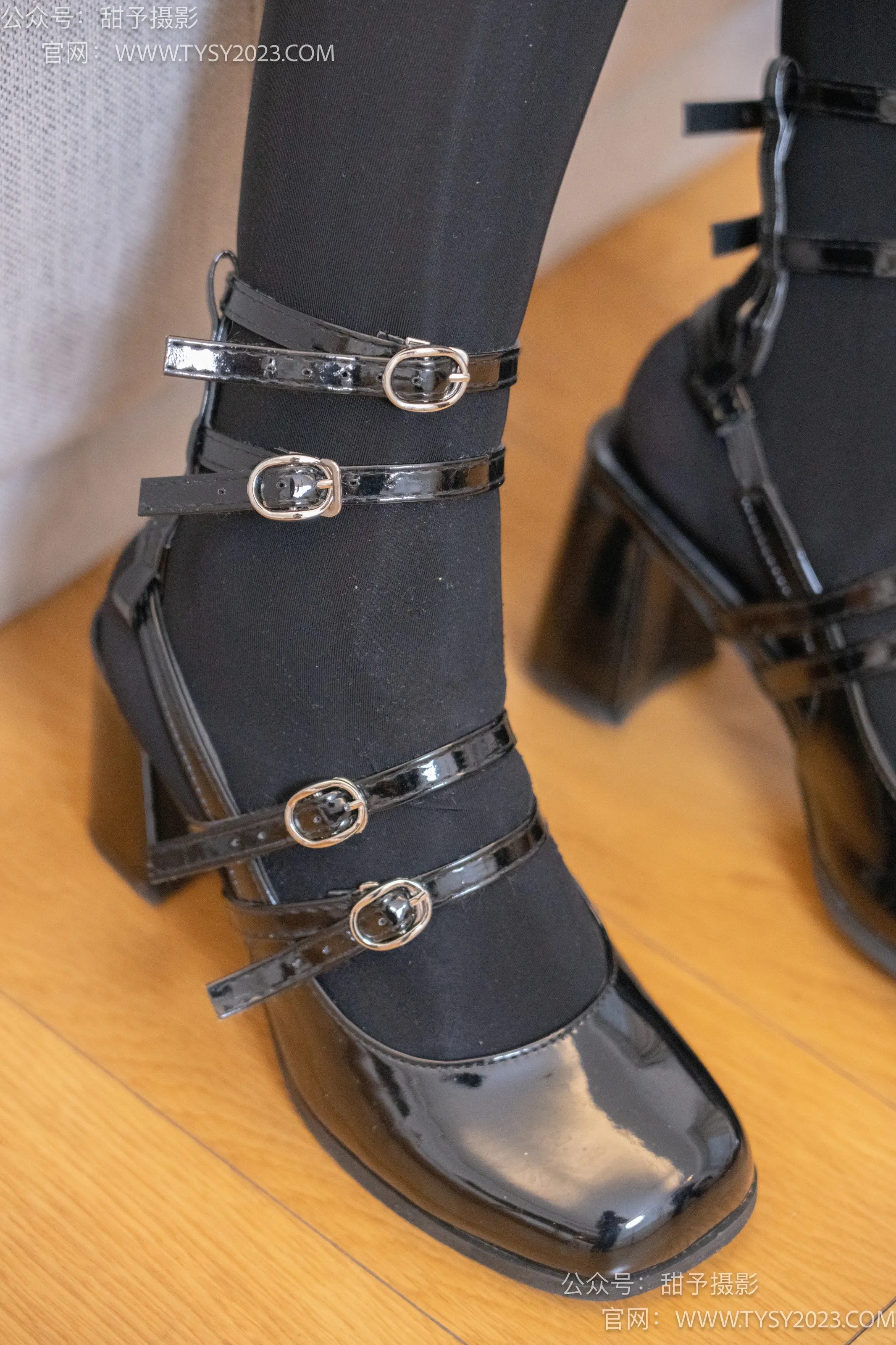 NO.094 小语-K制服、皮鞋、厚黑丝 - 3预览