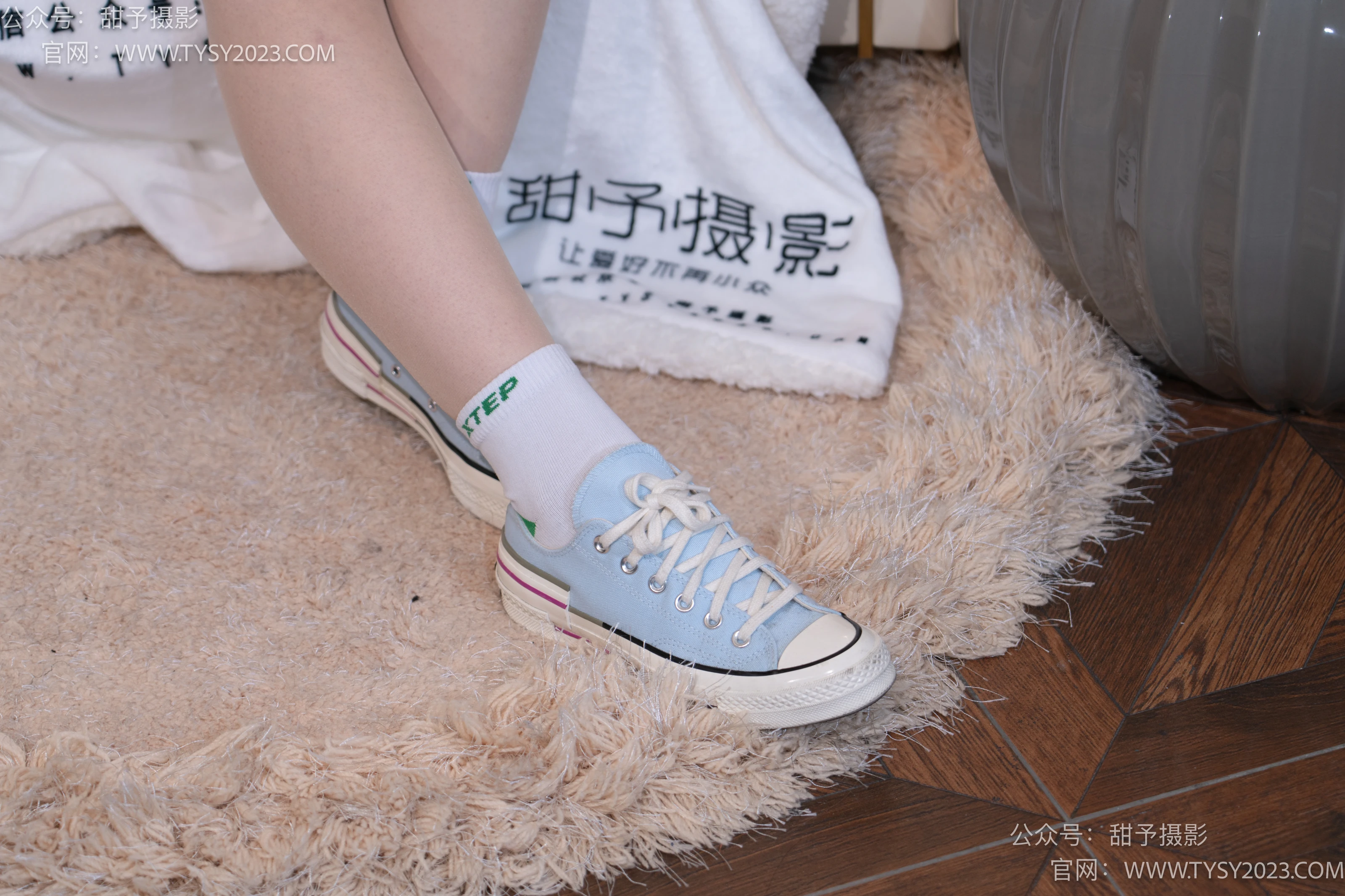 NO.035 栗栗-帆布鞋、白棉袜、肉丝 - 3预览
