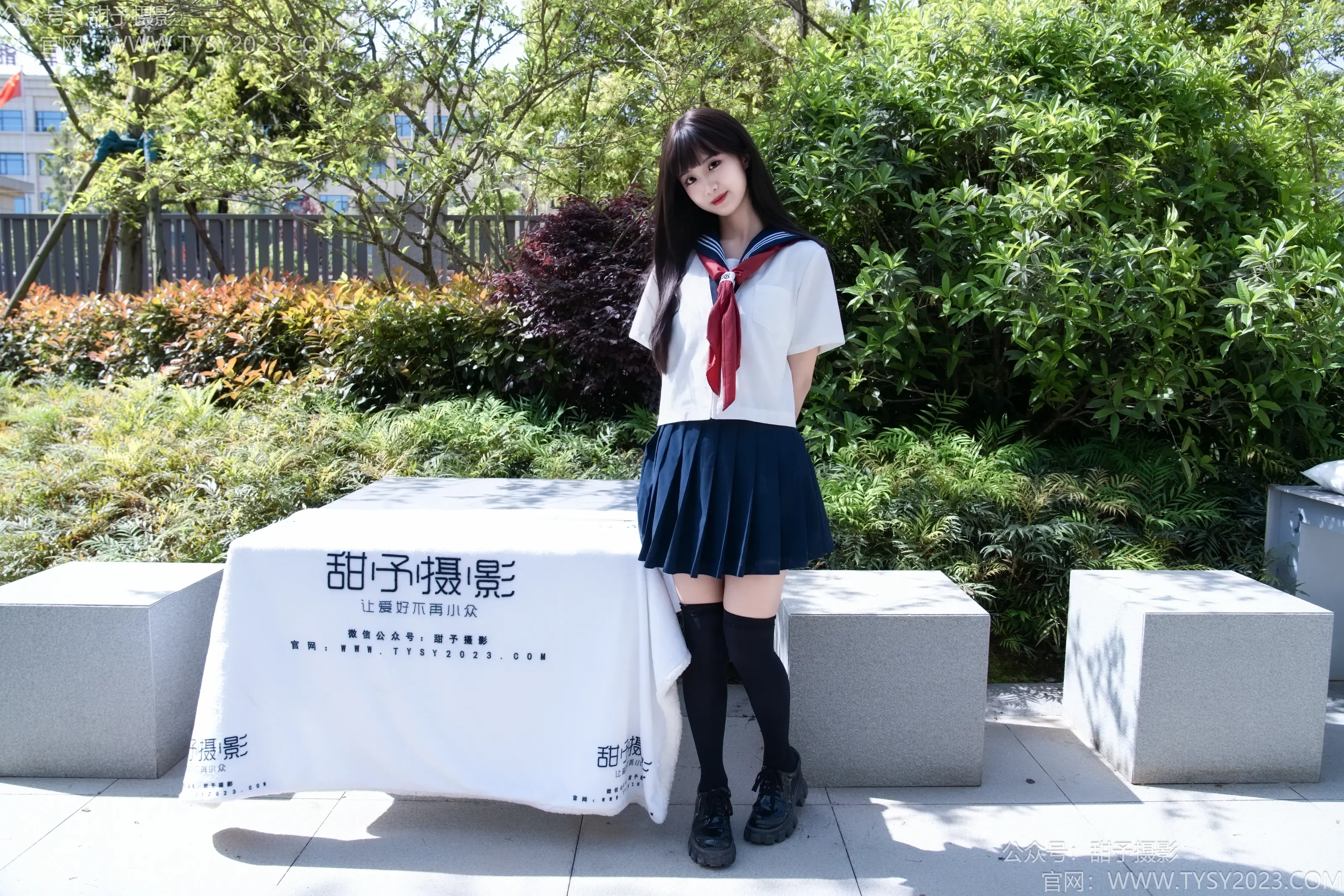 NO.193 小甜桃-皮鞋、大腿袜、裸足 - 1预览