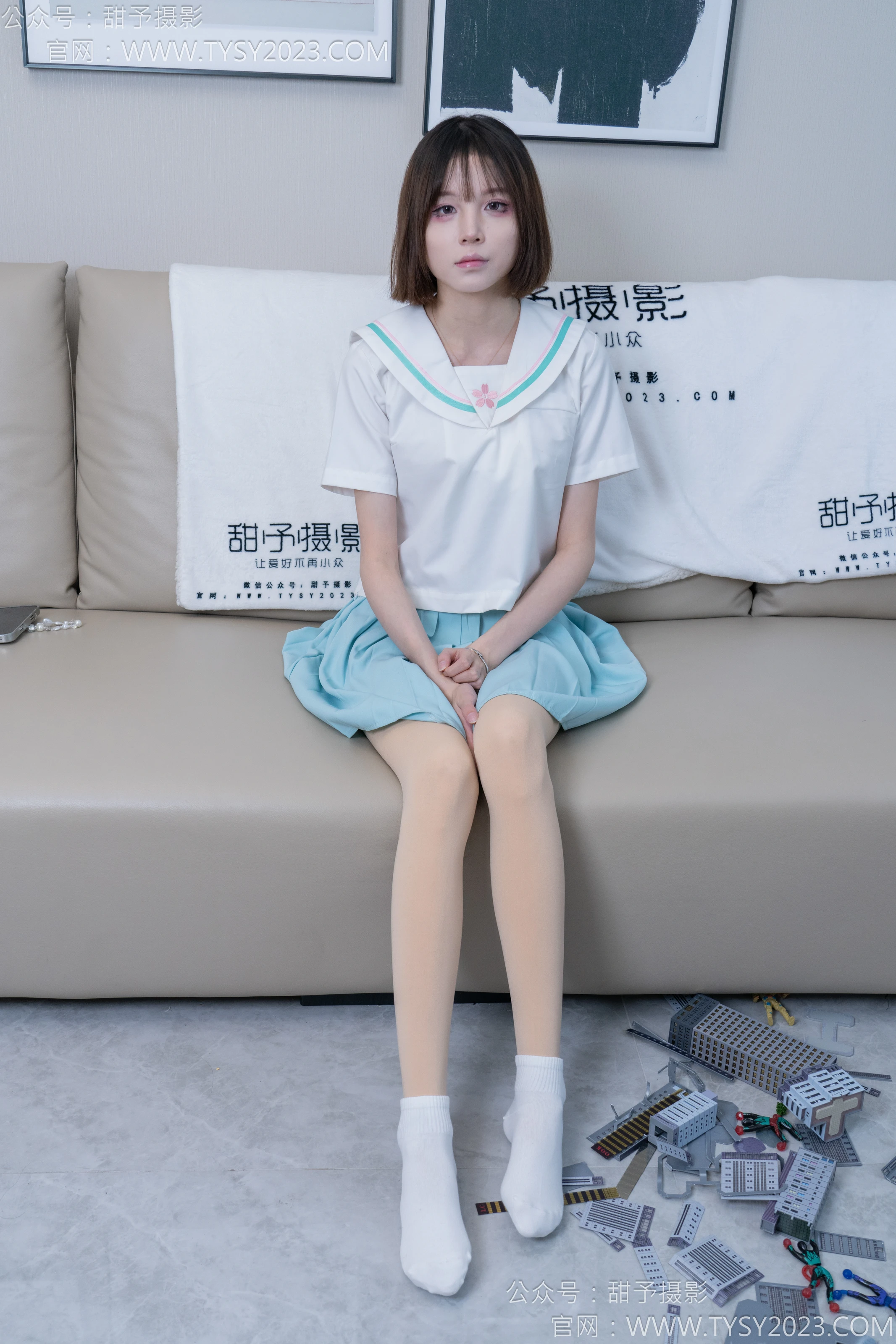 NO.182 珞珞-板鞋、白棉袜、厚肉丝、小人国剧情 - 1预览