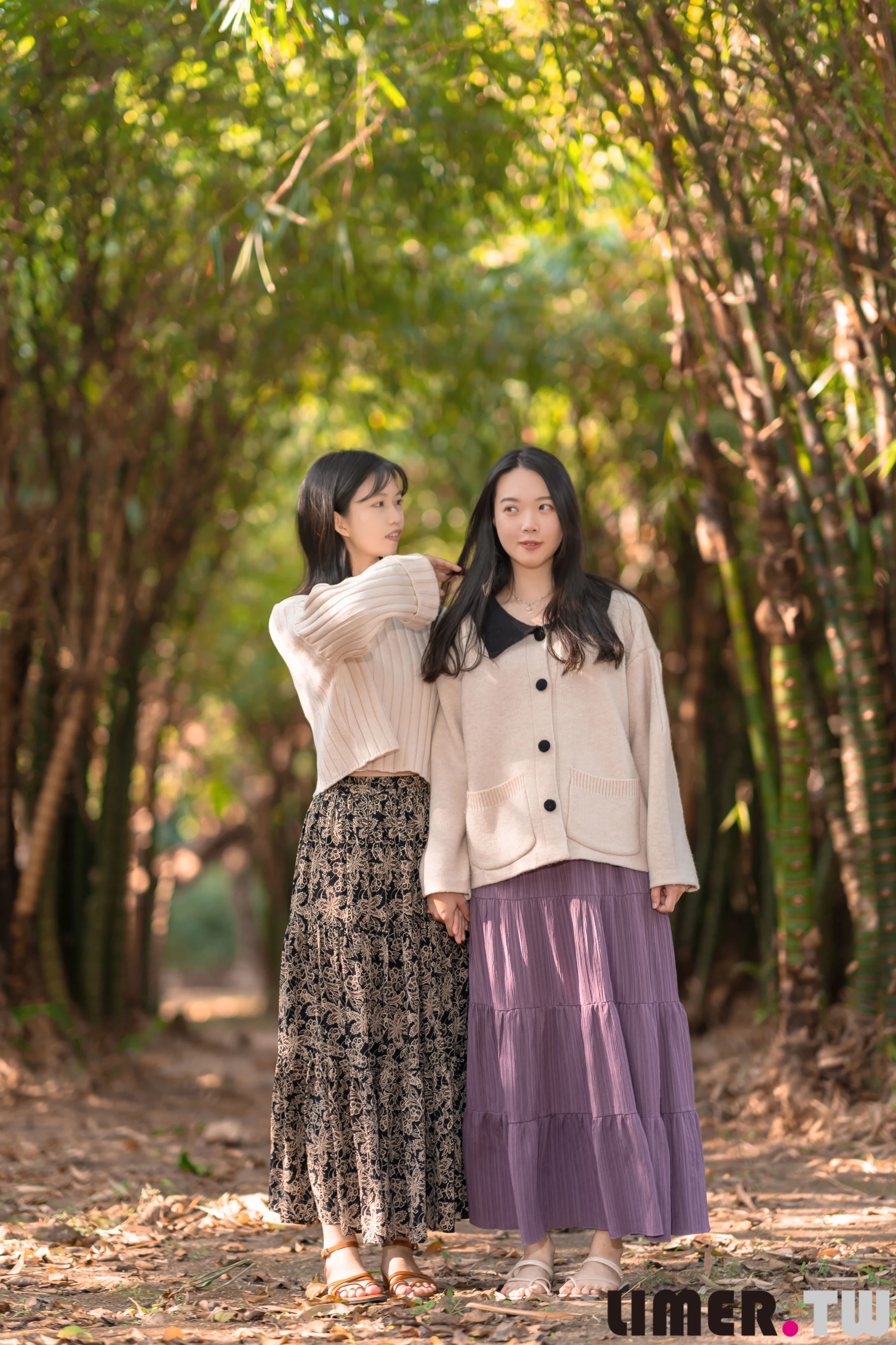 NO.119 Mona x Cosima 大自然與足的親密接觸 - 4预览
